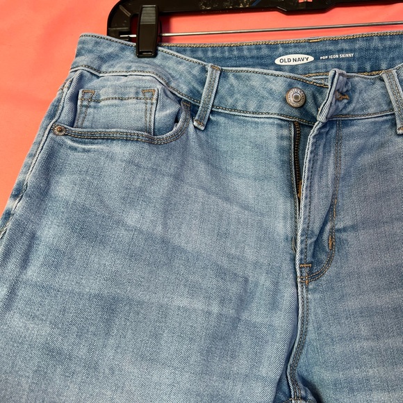 Wmns Old Navy Pop Icon Skinny Light Wash Jean Size 12 - Picture 2 of 4